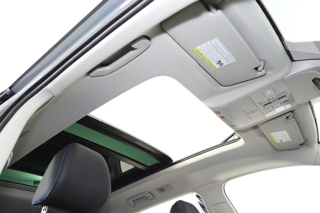 Used 2024 Volkswagen Taos SE image 18