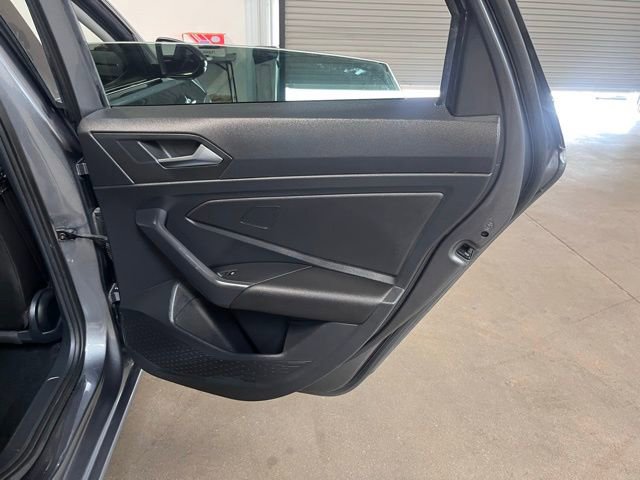 Used 2021 Volkswagen Jetta SE image 15