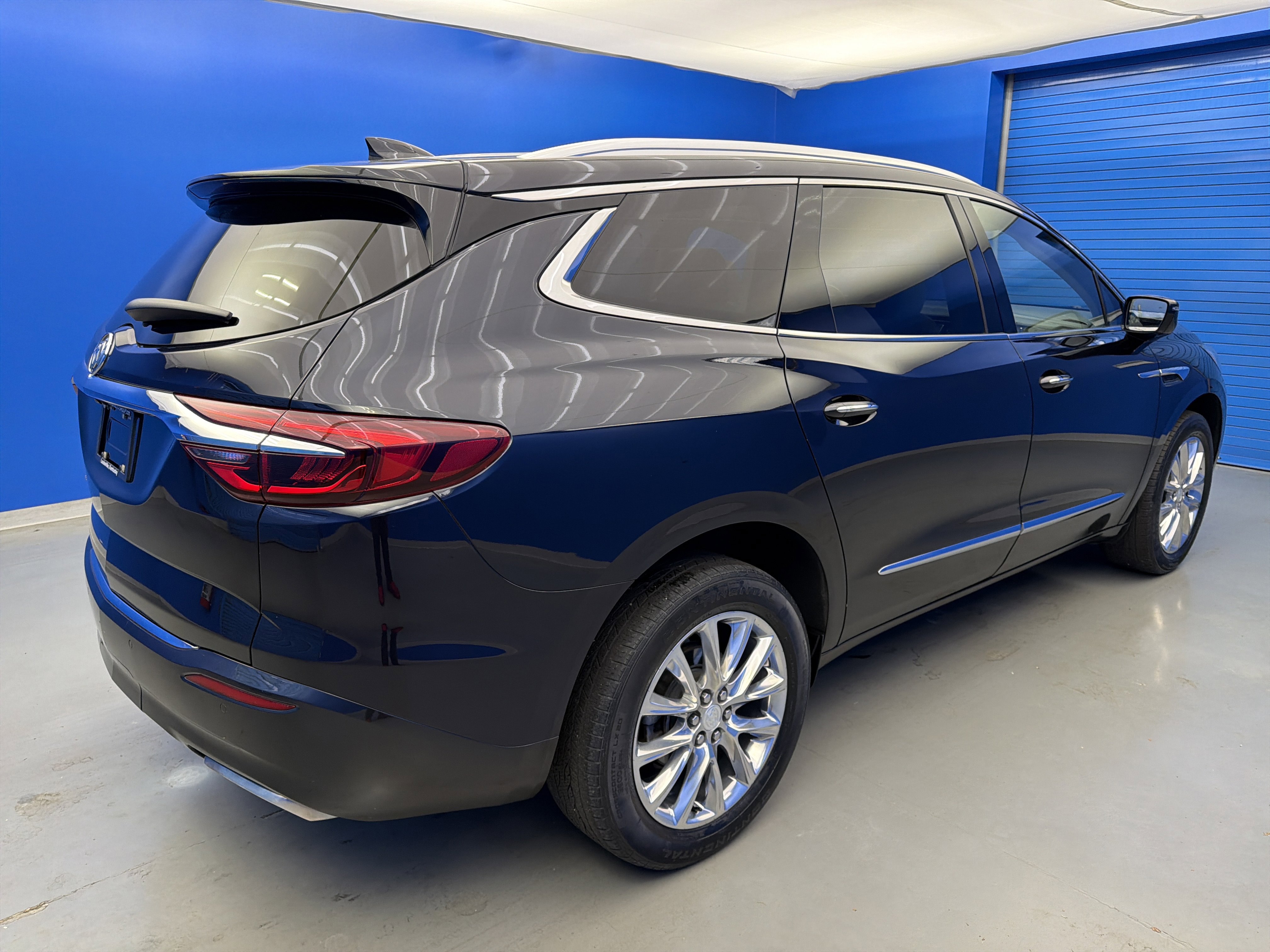 Used 2020 Buick Enclave Essence w/ Sound and Sites Package AWD/4WD image 7