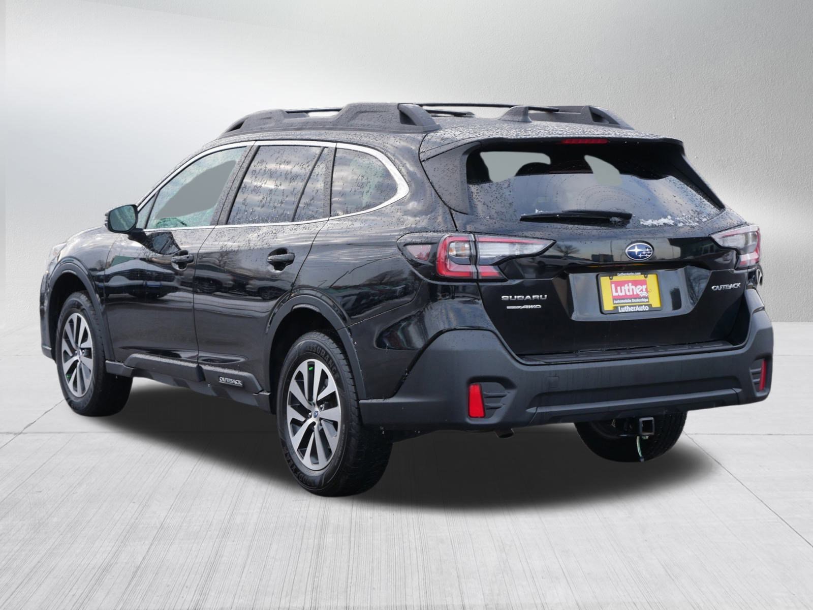 Used 2020 Subaru Outback Premium image 5