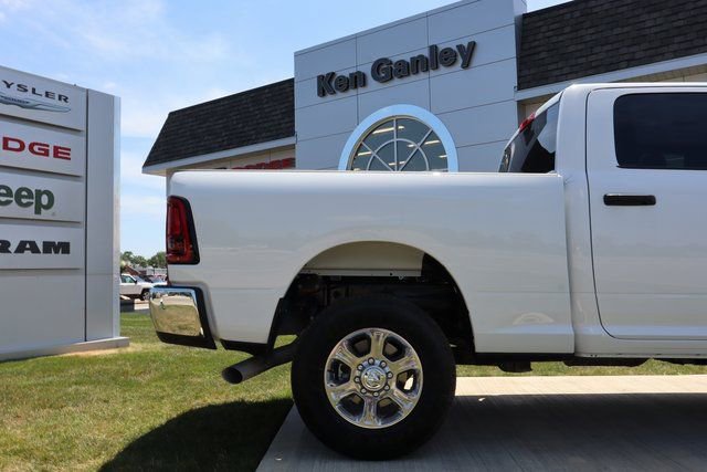New 2025 RAM 2500 Big Horn AWD/4WD image 41