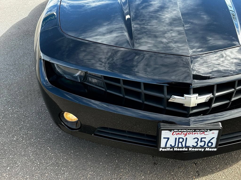 Used 2010 Chevrolet Camaro LT w/ RS Package RWD image 4