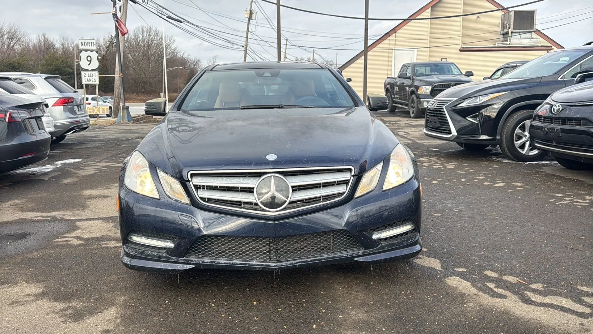 Used 2012 Mercedes-Benz E 550 Coupe w/ Driver Assistance Pkg image 2