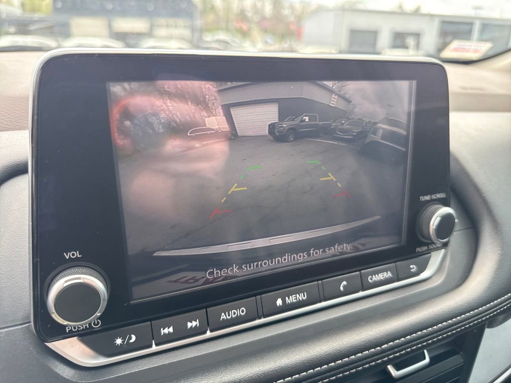 Used 2023 Nissan Rogue SV w/ SV Premium B Package image 20