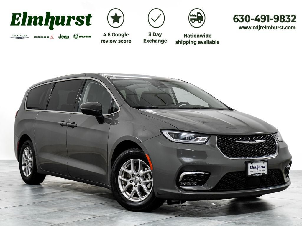 Used 2023 Chrysler Pacifica Touring-L FWD image 1
