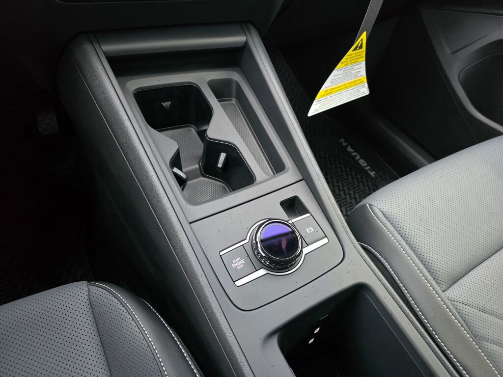 New 2026 Volkswagen Tiguan SE image 27