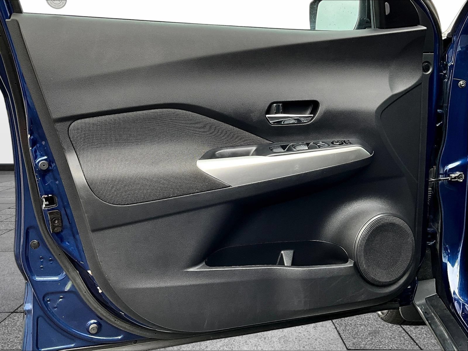 Certified 2020 Nissan Kicks SV w/ Exterior Package FWD image 23