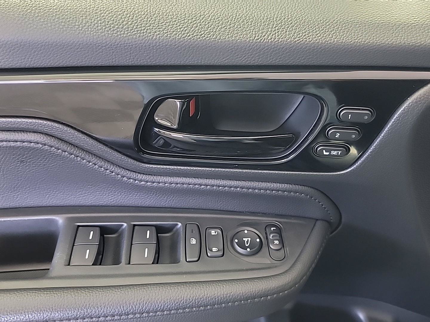 Certified 2024 Honda Odyssey Touring image 39