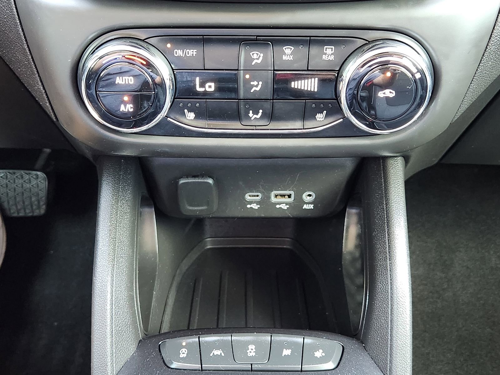 Used 2022 Chevrolet TrailBlazer LT w/ Convenience Package FWD image 26