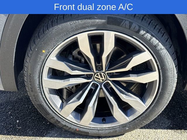 Used 2021 Volkswagen Atlas Cross Sport SEL Premium image 12