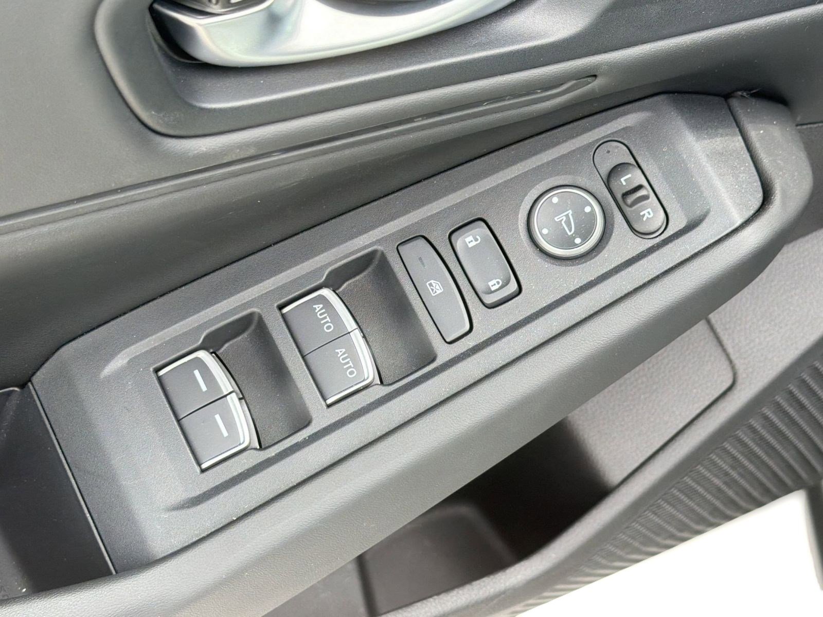 Used 2025 Honda Accord SE image 21