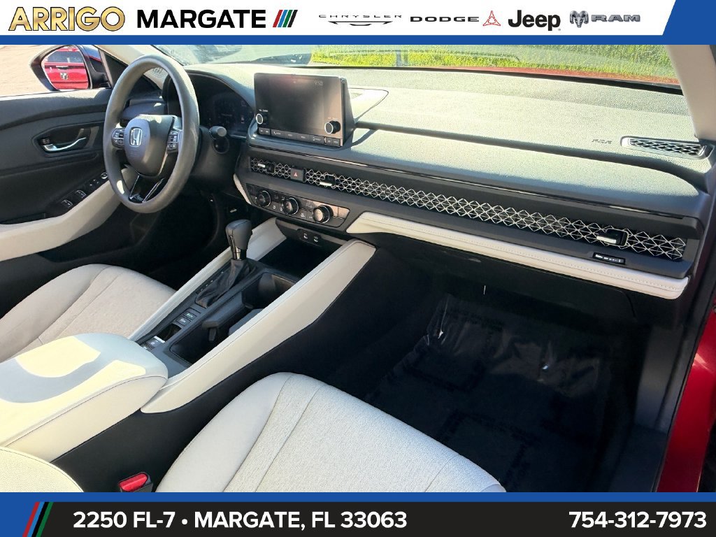 Used 2025 Honda Accord SE image 17