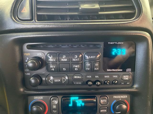 Used 2004 Chevrolet Corvette Z06 w/ Z06 Preferred Equipment Group RWD image 21