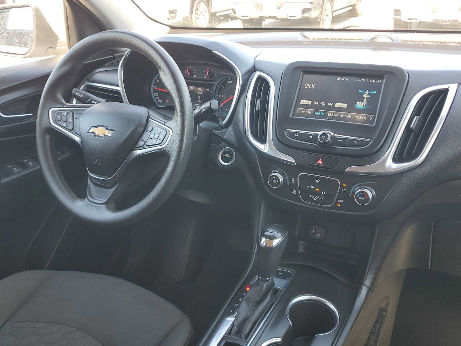 Used 2018 Chevrolet Equinox LT AWD/4WD image 16