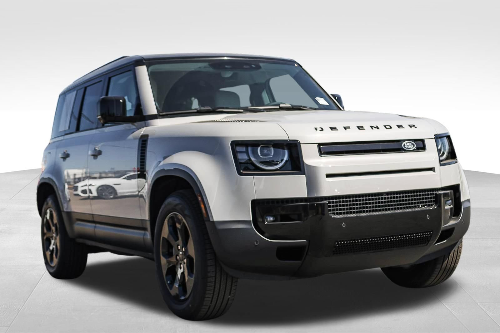 New 2026 Land Rover Defender 110 S AWD/4WD image 3