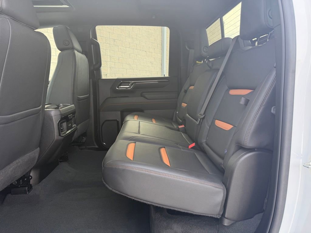 Used 2024 GMC Sierra 2500 AT4 w/ AT4 Premium Plus Package image 12