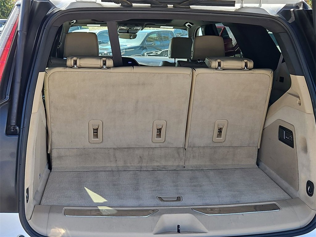 Certified 2023 Cadillac Escalade Premium Luxury w/ Performance Package image 29