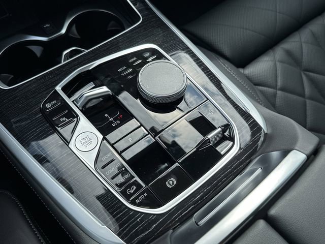 New 2026 BMW X7 xDrive40i w/ M Sport Package image 35