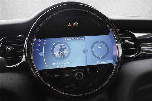 Used 2024 MINI Cooper SE w/ Signature Upholstery Package FWD image 17