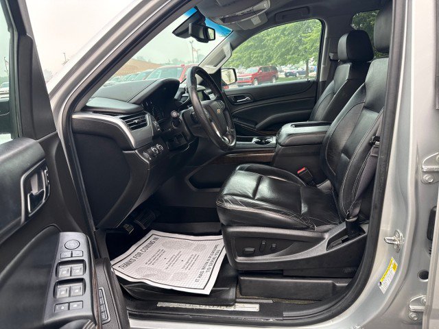 Used 2017 Chevrolet Suburban LT AWD/4WD image 15