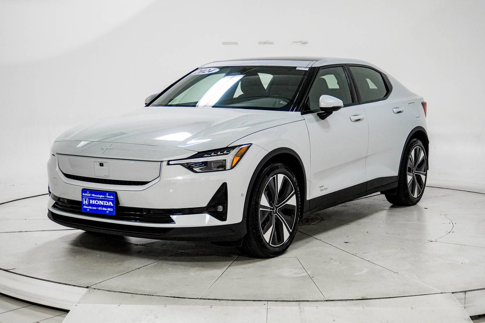 Used 2024 Polestar Polestar 2 AWD/4WD image 2