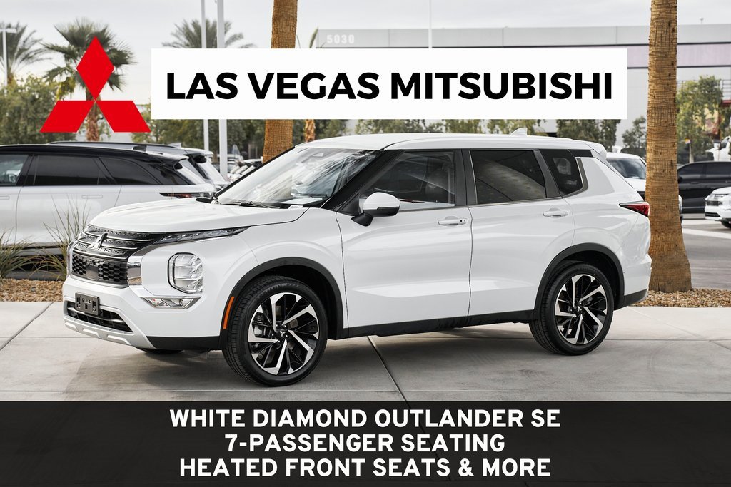 Used 2023 Mitsubishi Outlander SE image 1