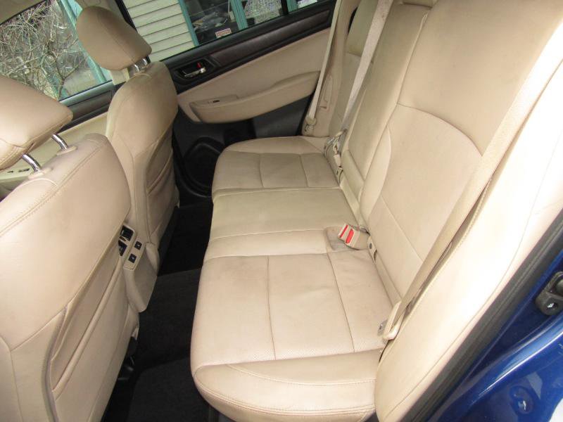 Used 2015 Subaru Outback 2.5i Limited image 9