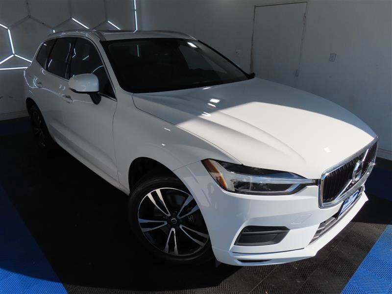 Used 2020 Volvo XC60 T6 Momentum w/ Protection Package Premier AWD/4WD image 6