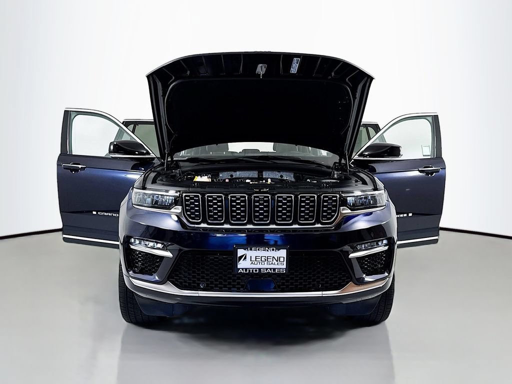 Used 2023 Jeep Grand Cherokee Summit AWD/4WD image 27
