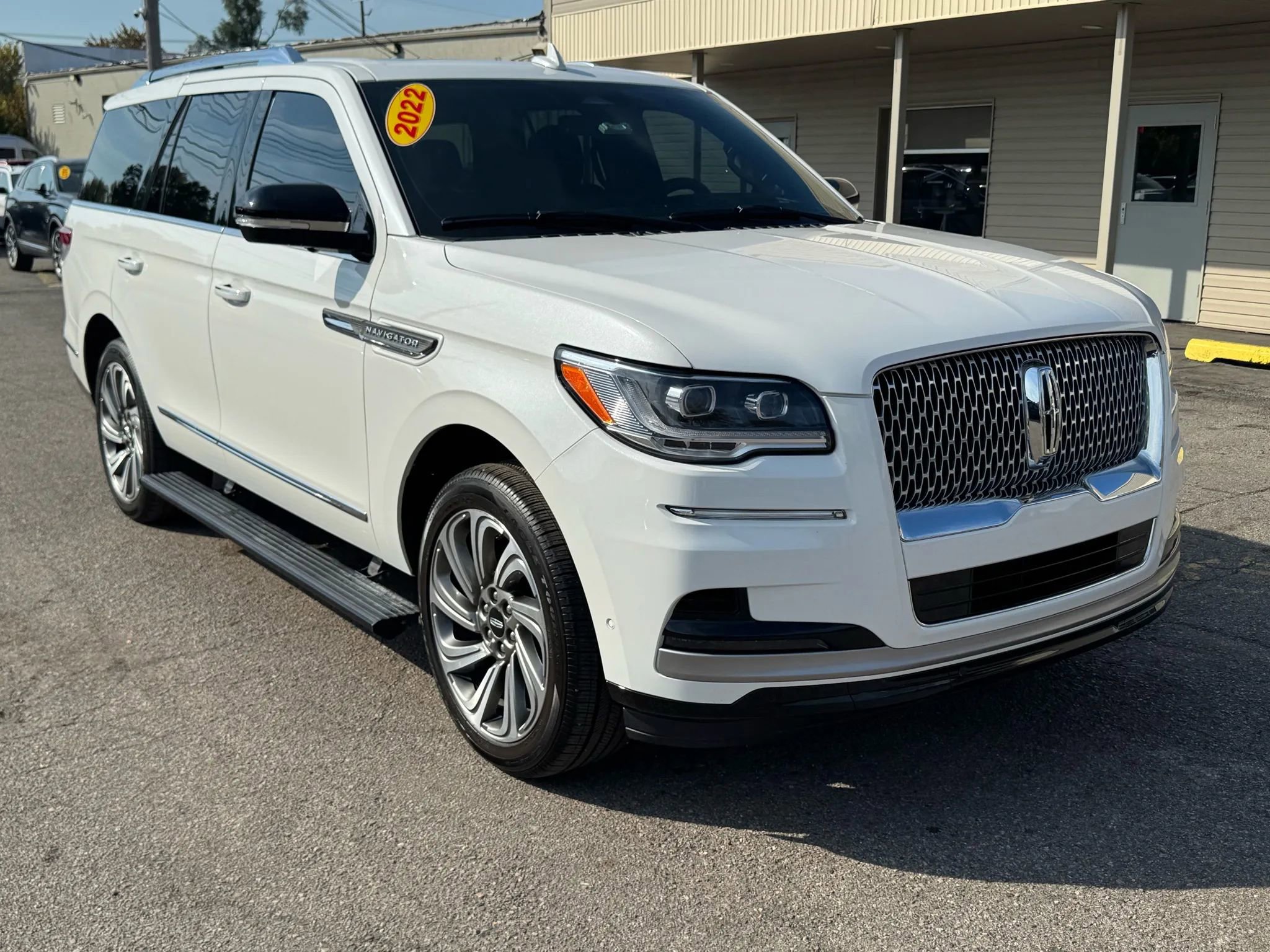 Used 2022 Lincoln Navigator Reserve image 5