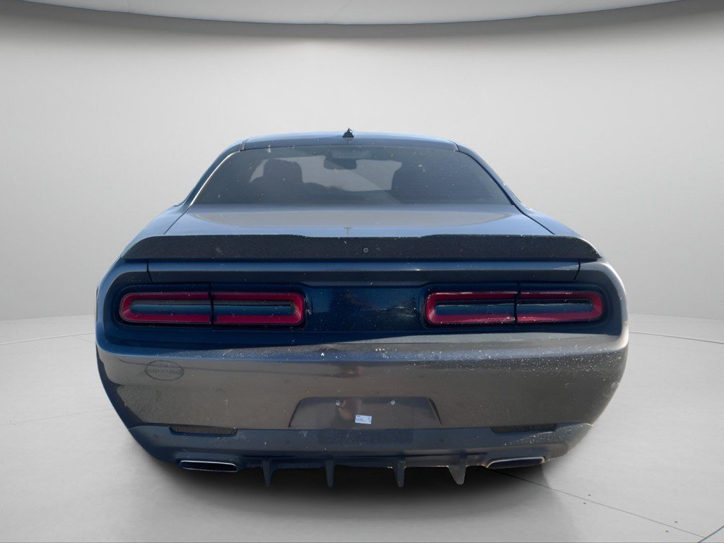 Used 2018 Dodge Challenger SXT Plus RWD image 9