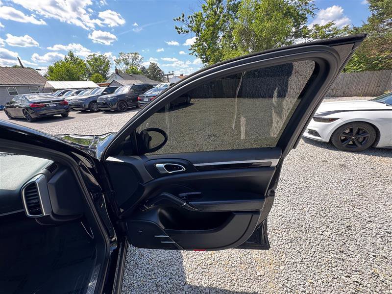 Used 2014 Porsche Cayenne AWD/4WD image 27