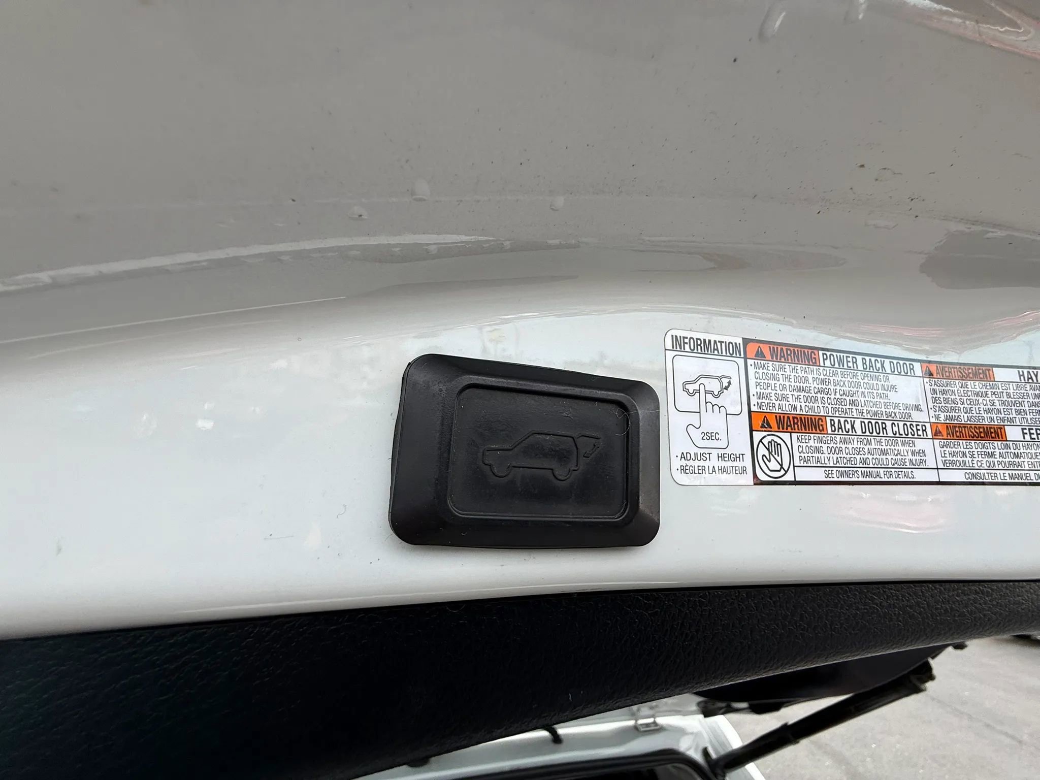 Used 2016 Toyota RAV4 XLE AWD/4WD image 36