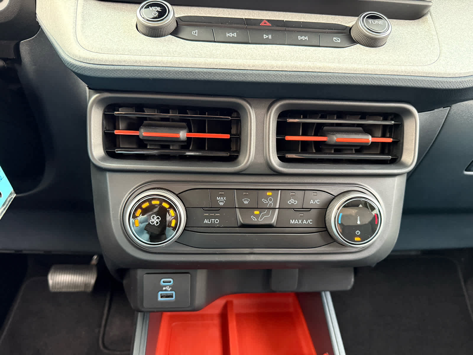 Used 2024 Ford Maverick XLT image 21