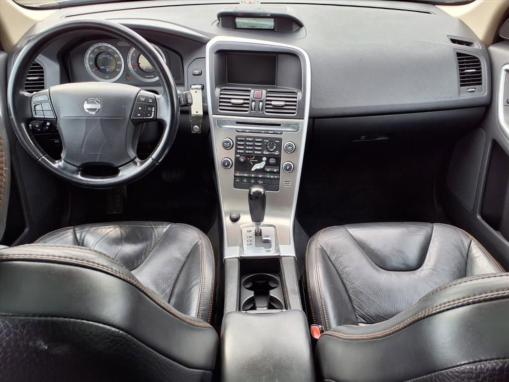 Used 2010 Volvo XC60 T6 image 13