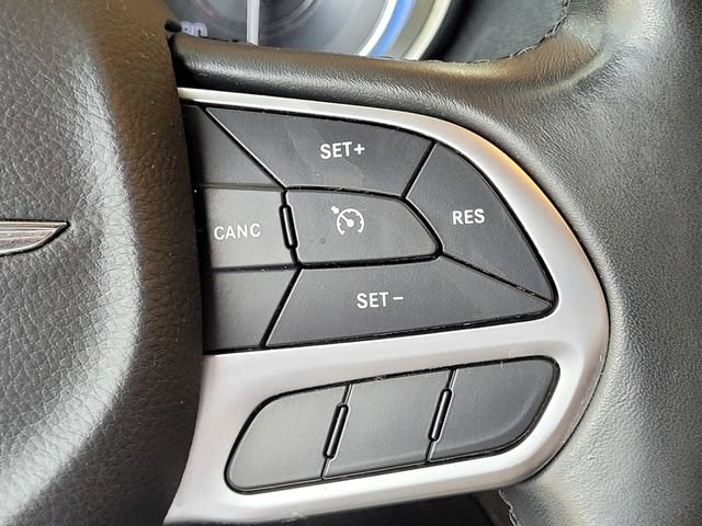 Used 2019 Chrysler 300 Touring w/ Sport Appearance Package RWD image 30