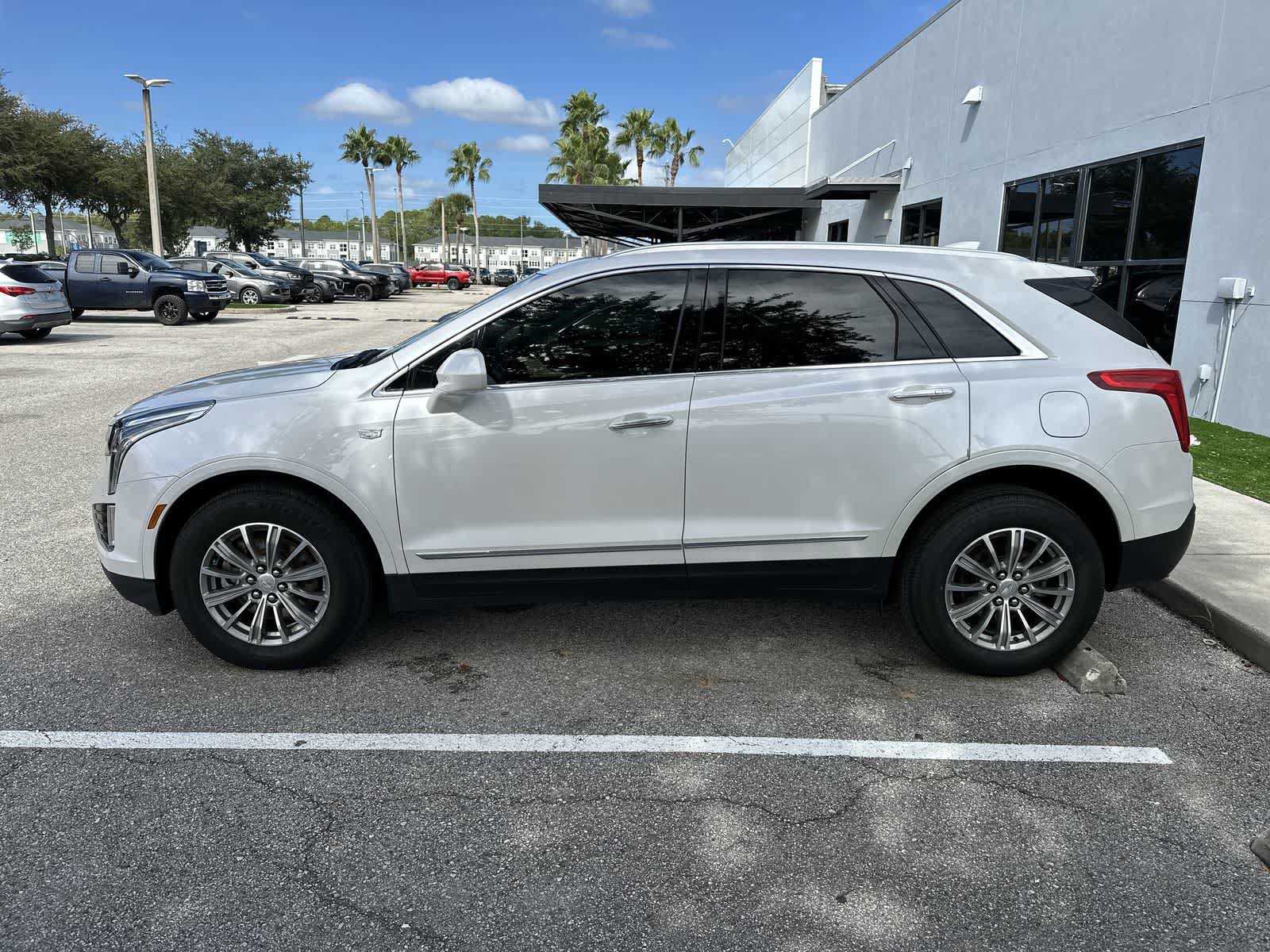 Used 2017 Cadillac XT5 Luxury FWD image 5