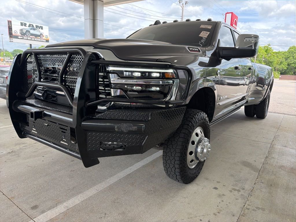 Used 2025 RAM 3500 Limited image 1