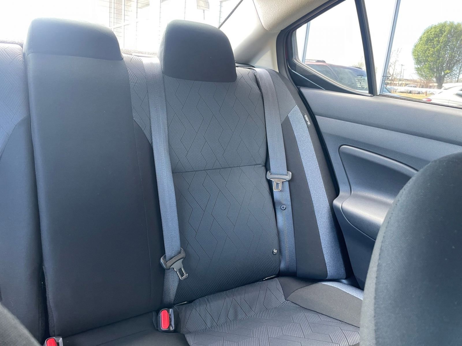 Used 2025 Nissan Versa SV image 35