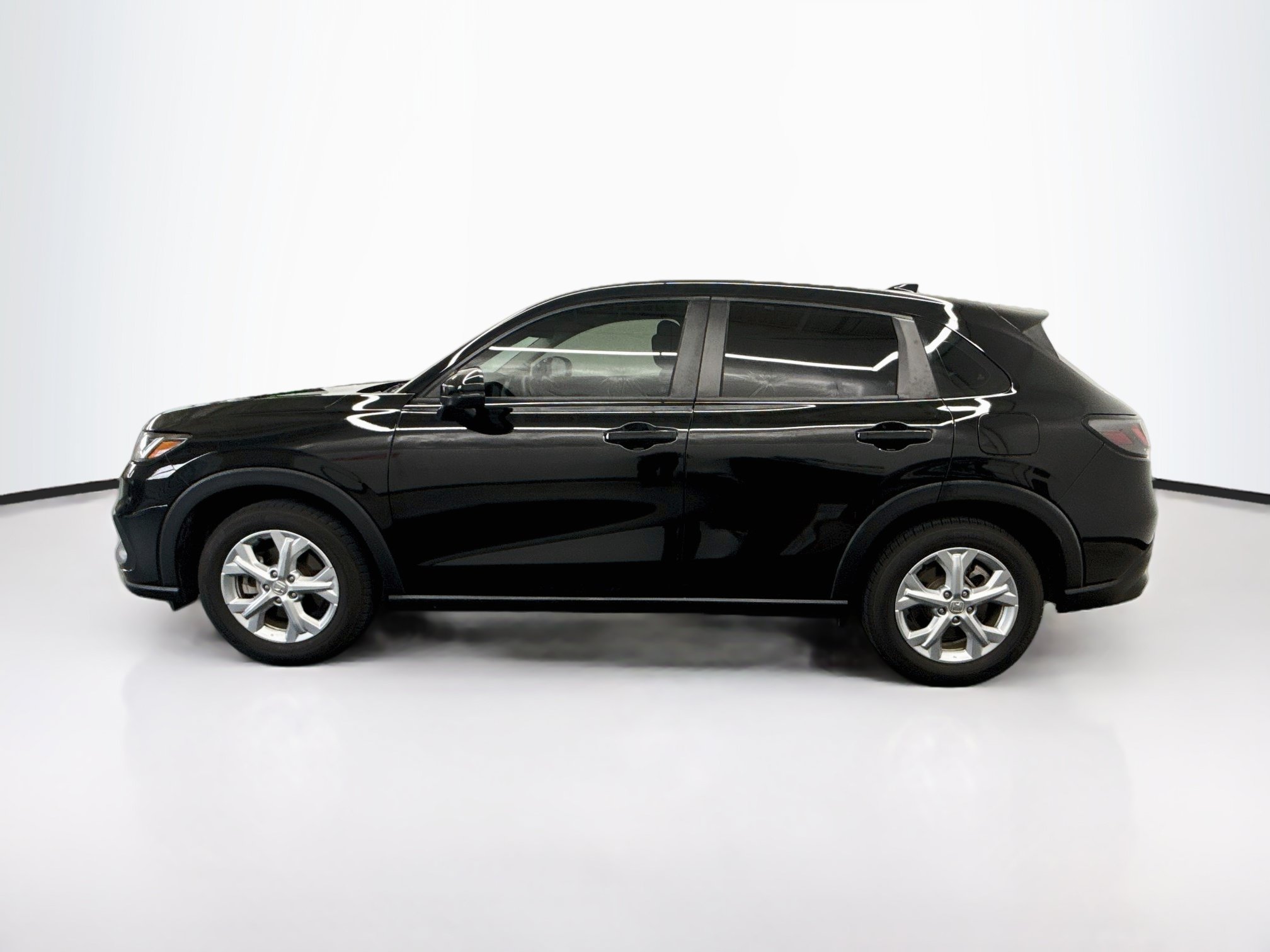 Used 2023 Honda HR-V LX image 4