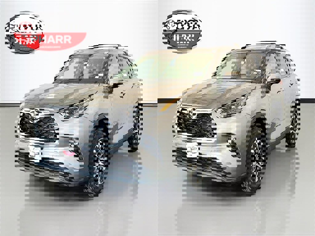 New 2025 Toyota Highlander XLE
