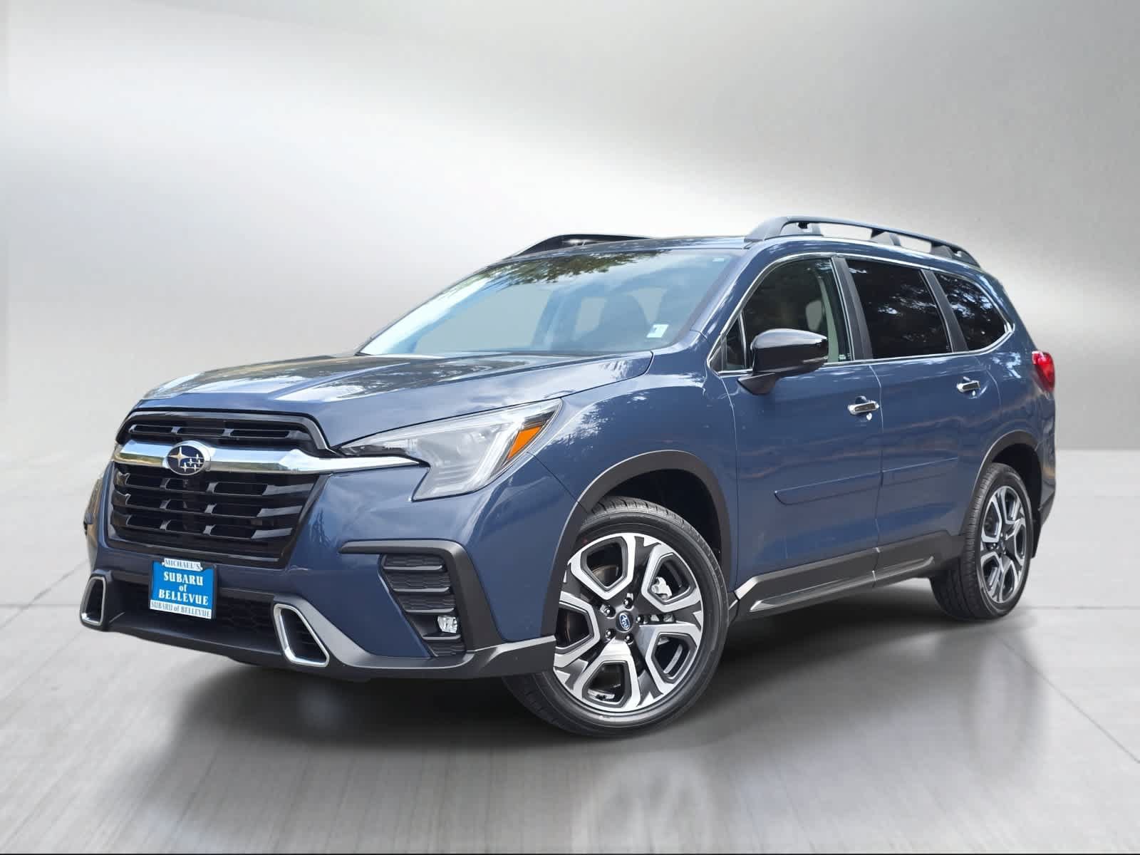 Certified 2025 Subaru Ascent Touring AWD/4WD image 1