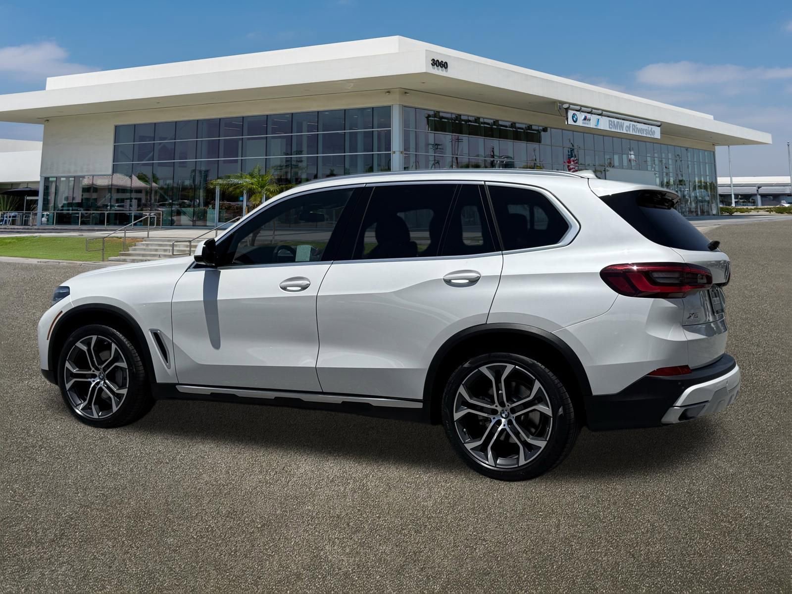 Certified 2023 BMW X5 xDrive40i w/ Premium Package AWD/4WD image 7
