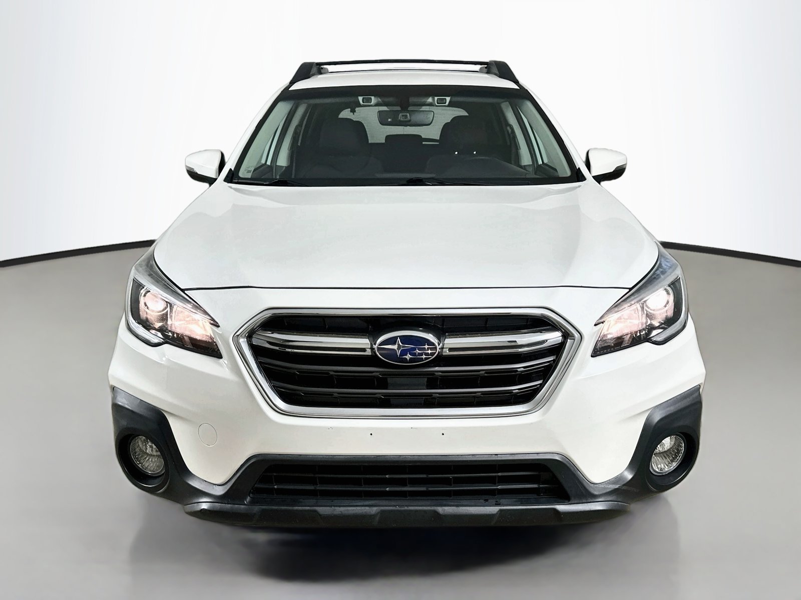 Used 2018 Subaru Outback 2.5i Premium AWD/4WD image 2