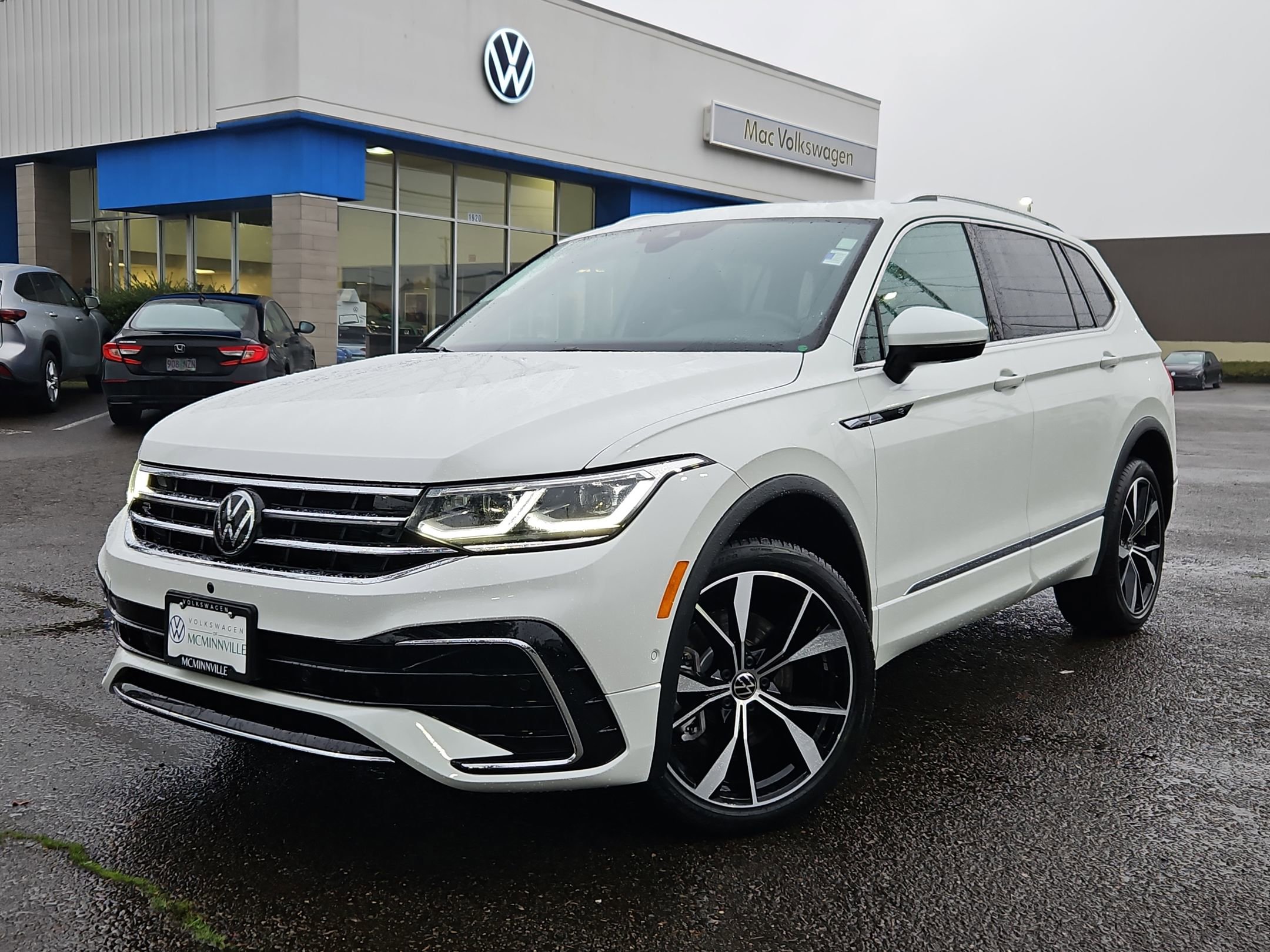 Used 2024 Volkswagen Tiguan SEL R-Line
