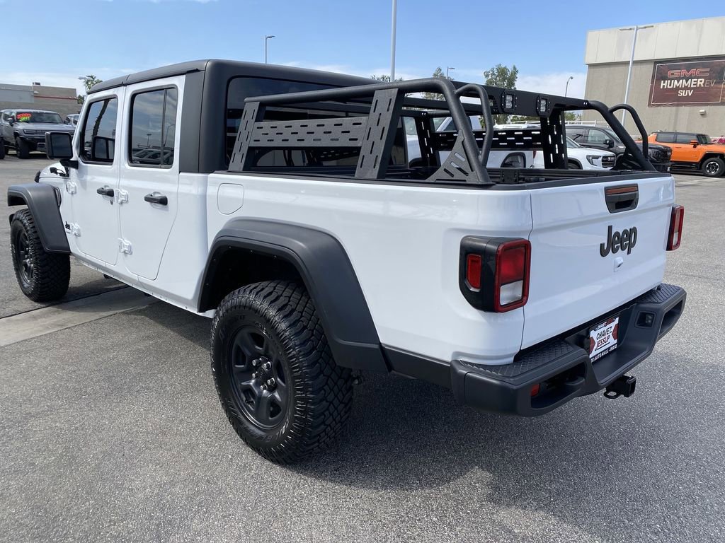 Used 2024 Jeep Gladiator Sport image 37