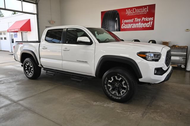 Used 2023 Toyota Tacoma TRD Off-Road AWD/4WD image 4