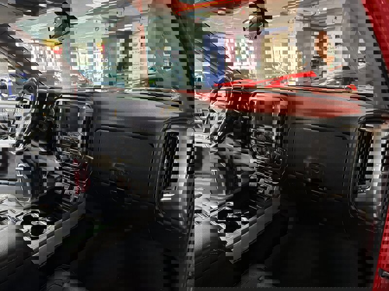 Used 2015 Chevrolet Silverado 1500 LTZ Z71 image 31