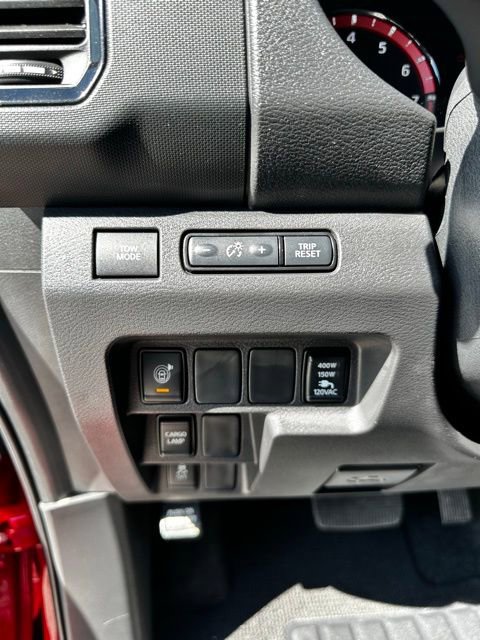 Used 2023 Nissan Frontier Pro-X w/ Pro-X Premium Package image 22