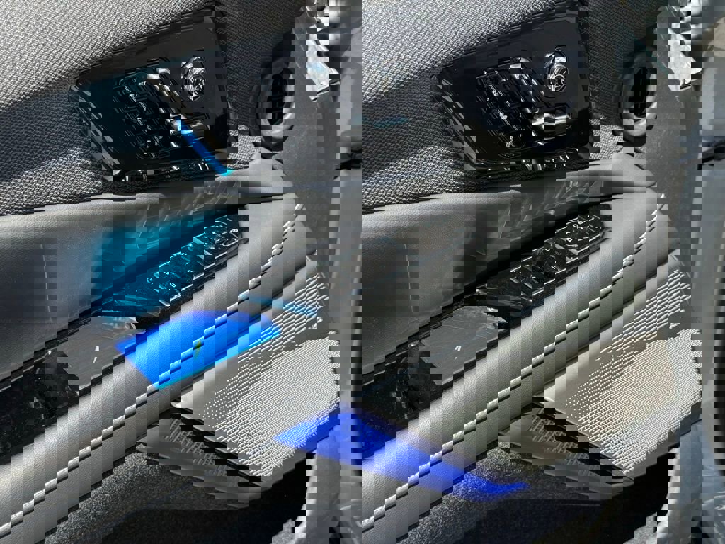 New 2026 Cadillac Optiq V AWD/4WD image 18